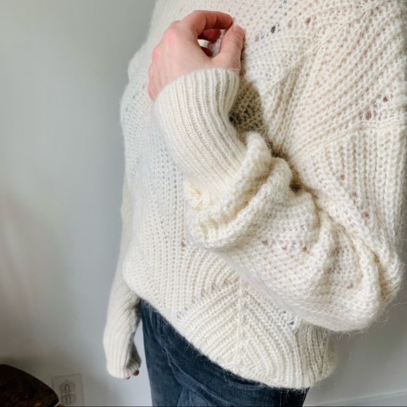 Gorgeous Aritzia sweater Wilfred brand - Picture 4 of 4